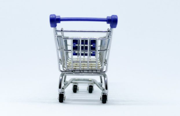 The Impact of Social Media on Ecommerce: Opportunities and Challenges